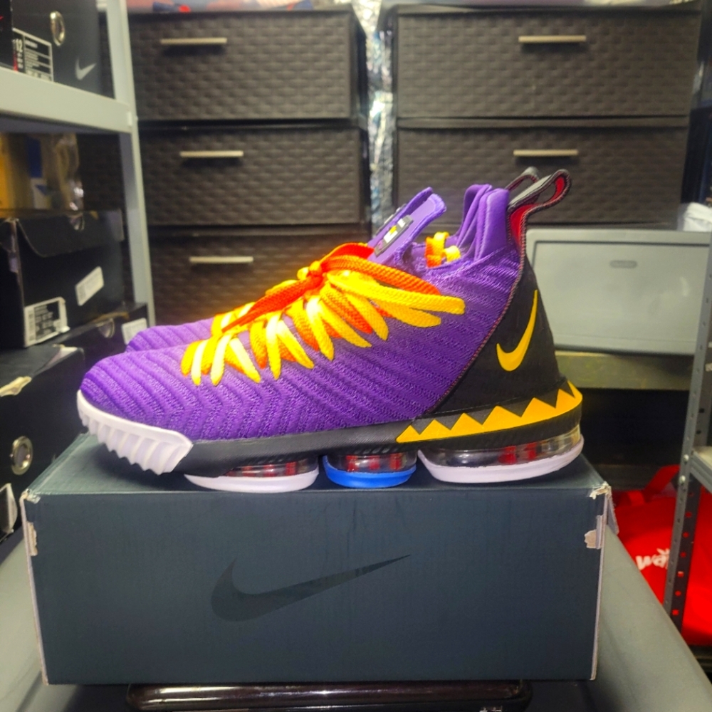 Nike LeBron 16 Martin
